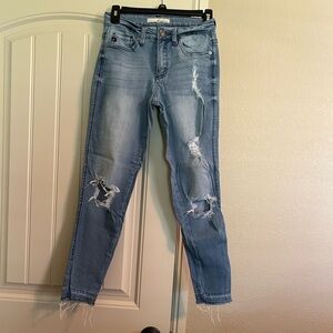 KanCan Los Angeles(Estilo) distressed Skinny Jeans in light blue. Good condition